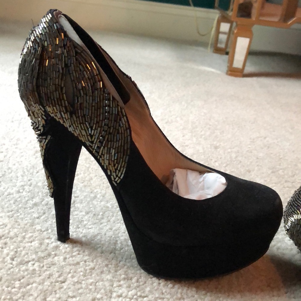 Enzo Angiolini platforms